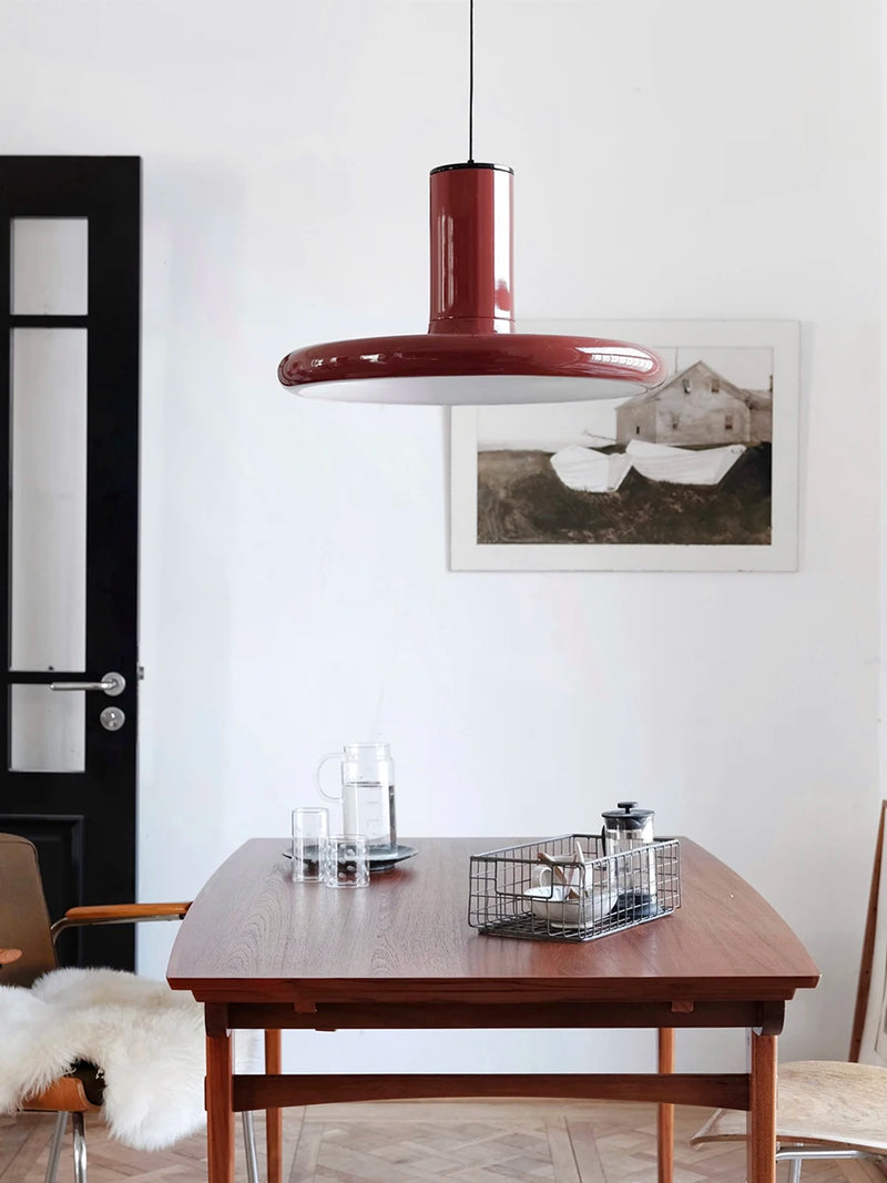 Suspension soucoupe volante rouge ovni nordique Vintage