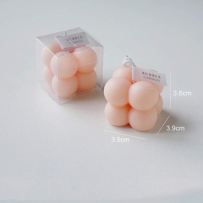 petite bougie cube parfumée en cire de soja fait main - vue 10 sur 17