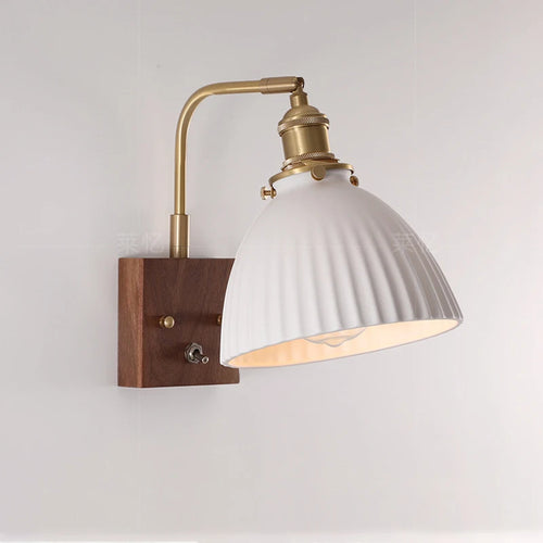 Minimalist Japanese wall light in wood and vintage glass - vue 7 sur 12