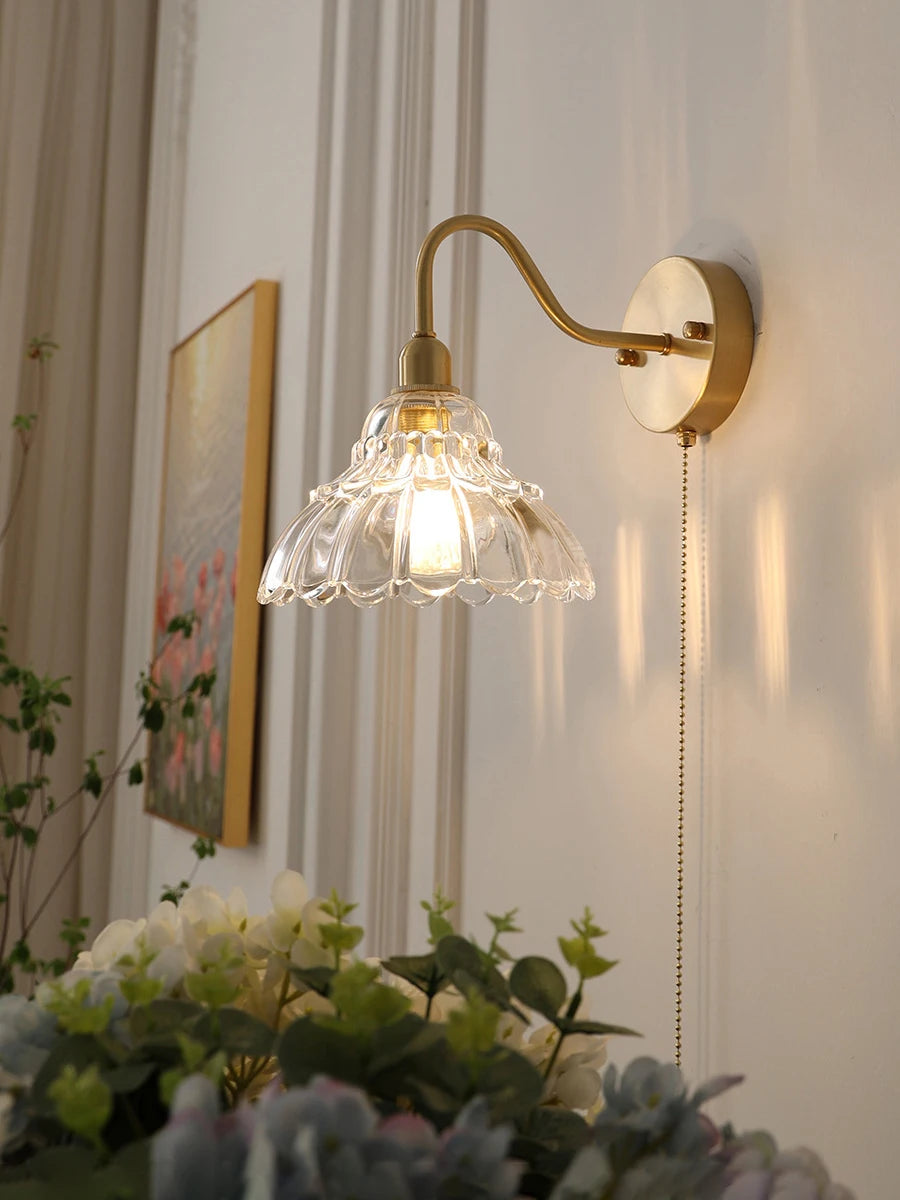 Minimalist Japanese style brass and glass LED pendant light Nordic luxury - vue 4 sur 8