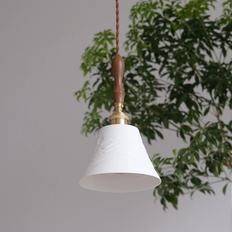 lustre nordique vintage en céramique et laiton luminaire suspendu - vue 6 sur 10