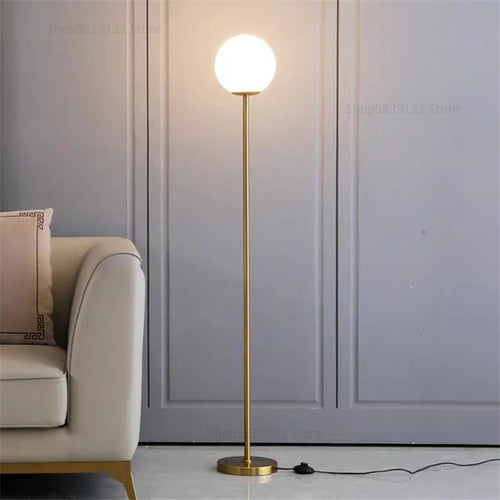 lampadaire led en verre laiteux nordique créatif vertical - vue 2 sur 11