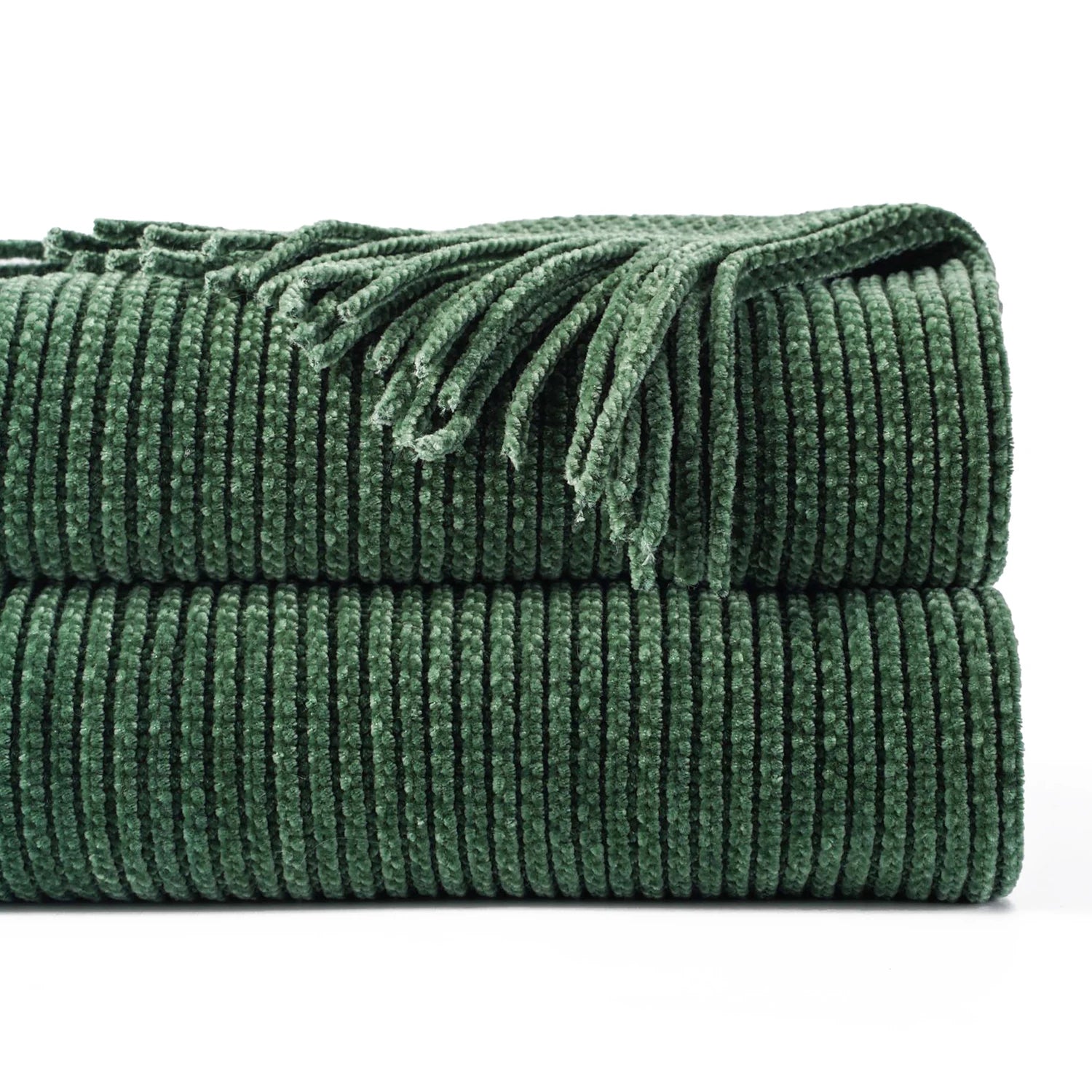 Plaid maille chenille a pompons motif carreaux decoratif