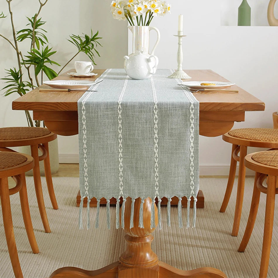 Chemin de table bohème coton lin pompons tissés - vue 5 sur 7