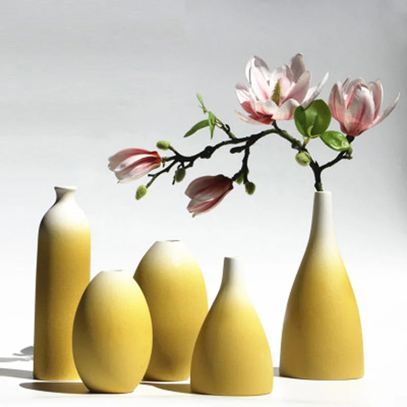 vase moderne en céramique pour décoration originale de votre intérieur - vue 2 sur 17
