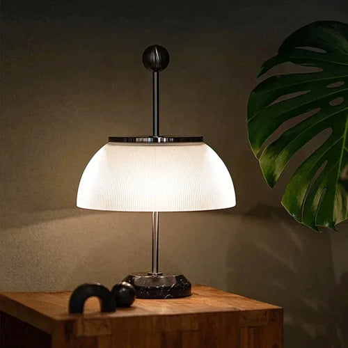 lampe de bureau rétro design italienne élégante pour intérieur moderne - vue 4 sur 8