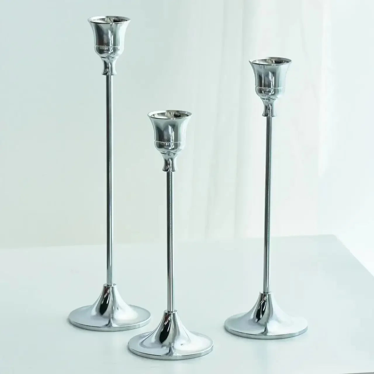 kit de trois bougeoirs en laiton doré pour mariage et dîner - vue 12 sur 18