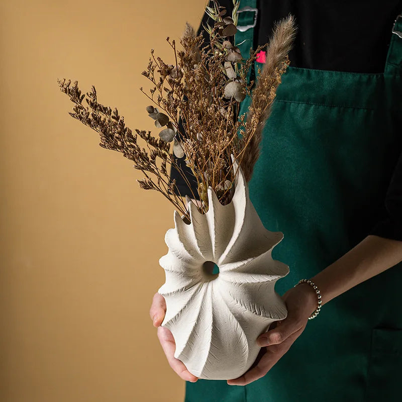 vase en céramique pour herbe de pampa décoration nordique fleurs séchées - vue 4 sur 8