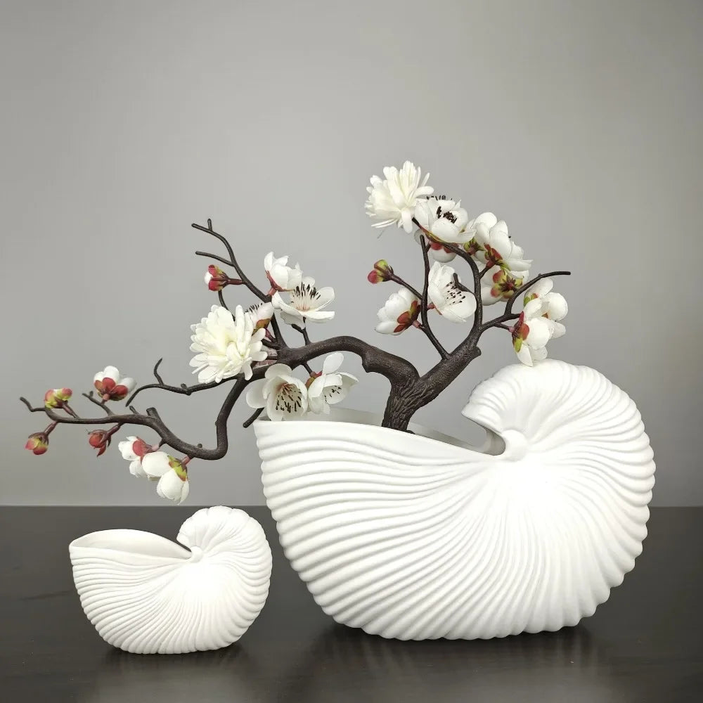vase en céramique coquillage pour décoration florale artisanale - vue 2 sur 6