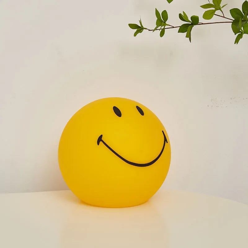 Simple sourire visage Led veilleuses USB Rechargeable PE lampe de nuit chambre d'enfants Protection des yeux chambre chevet décor lampe de bureau - vue 6 sur 6