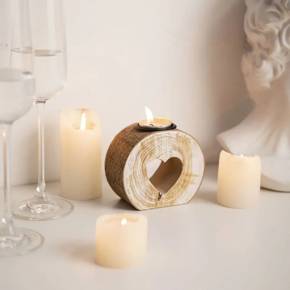bougeoir romantique en bois en forme de cœur pour la saint-valentin - vue 6 sur 8