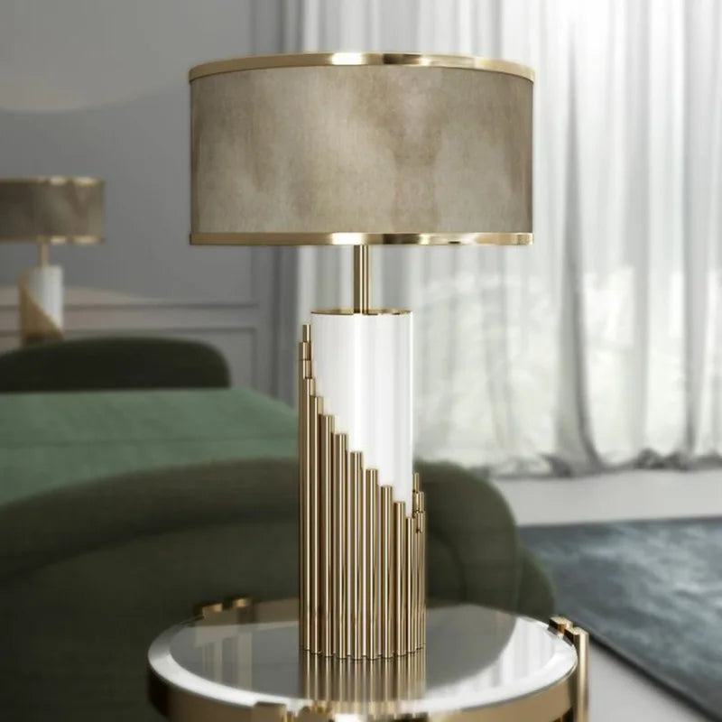 lampe à poser nordique moderne avec pied en marbre et abat-jour tissu - vue 6 sur 7