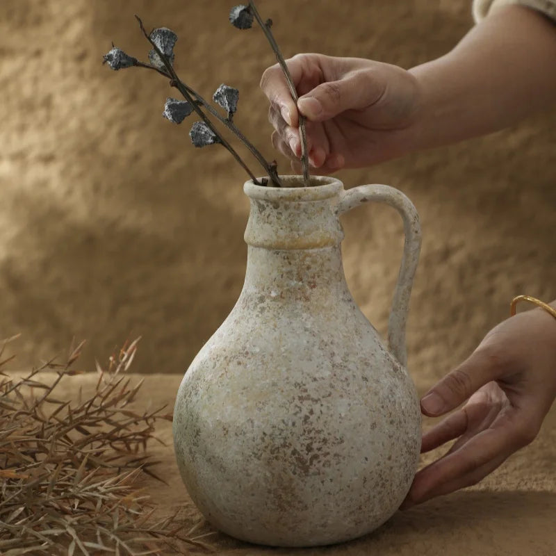 vases en céramique rétro et nostalgiques pour décoration intérieure - vue 5 sur 7
