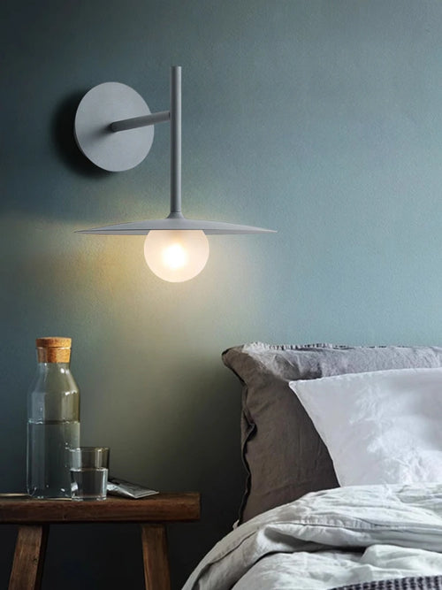 Minimalist wall light for modern interior decoration - vue 4 sur 12