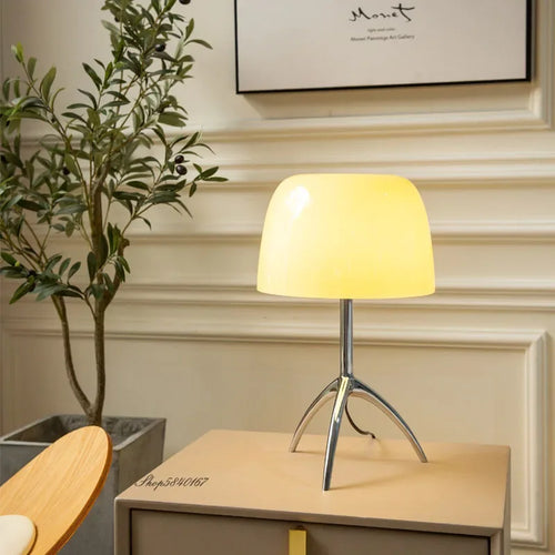 Lampe de bureau trépied postmoderne de styliste italien