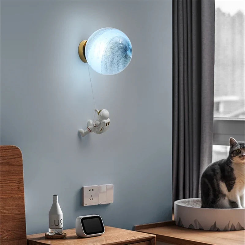 Applique murale Chambre d'enfants lune moderne minimaliste créatif astronaute plein cuivre dessin animé garçon chambre chevet fond - vue 4 sur 10