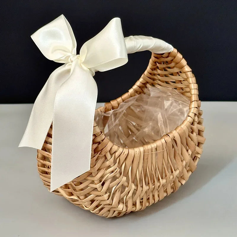 panier en rotin tissé pour rangement et décoration intérieure - vue 2 sur 8