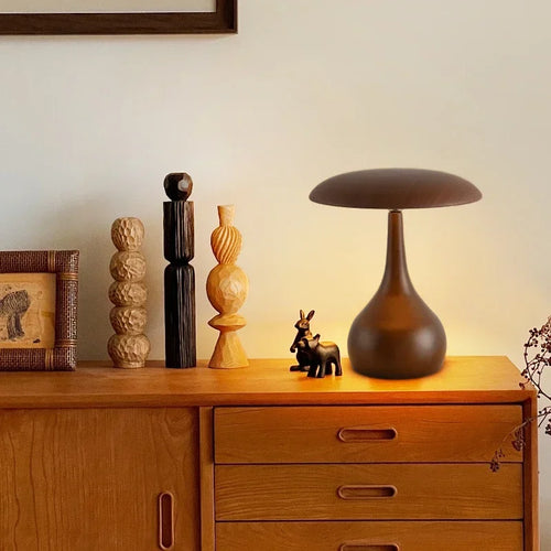 Modern desk lamp, retro creative living room, study room, villa, hotel bedroom, interior decoration, glossy LED bedside lamp - vue 4 sur 21