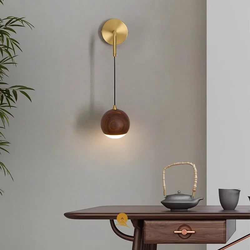 Walnut Wood Round ball Wall light, Wabi-sabi Modern style, Wall Sconces for Bedroom, Living, Corridor, Aisle balcony, Entrance - vue 4 sur 7