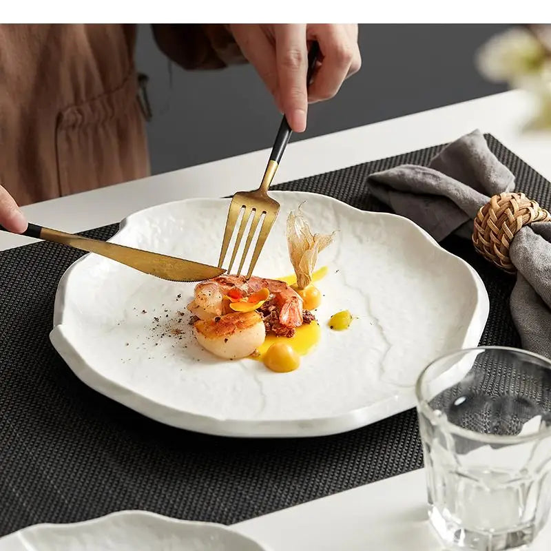 Assiettes céramique forme irrégulière style moderne cuisine - vue 5 sur 9