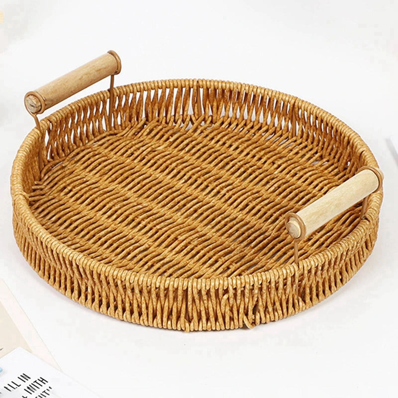 plateau de rangement en rotin tissé avec poignées en bois - vue 5 sur 11