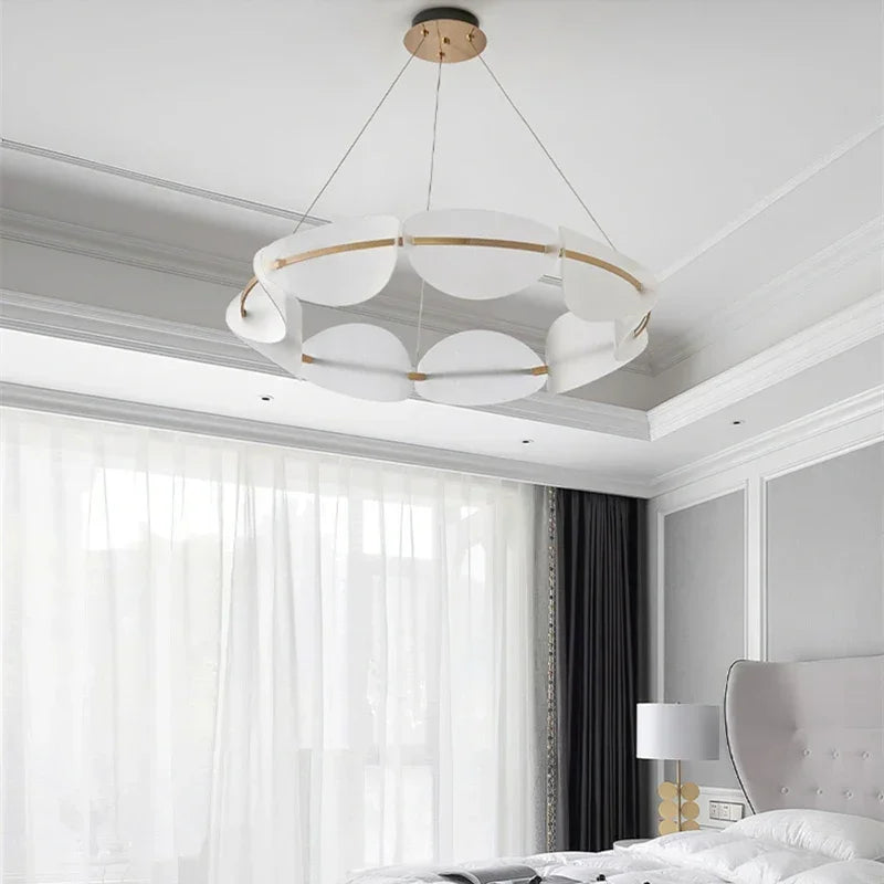 lustre nordique design créatif à feuilles en acrylique - vue 4 sur 8