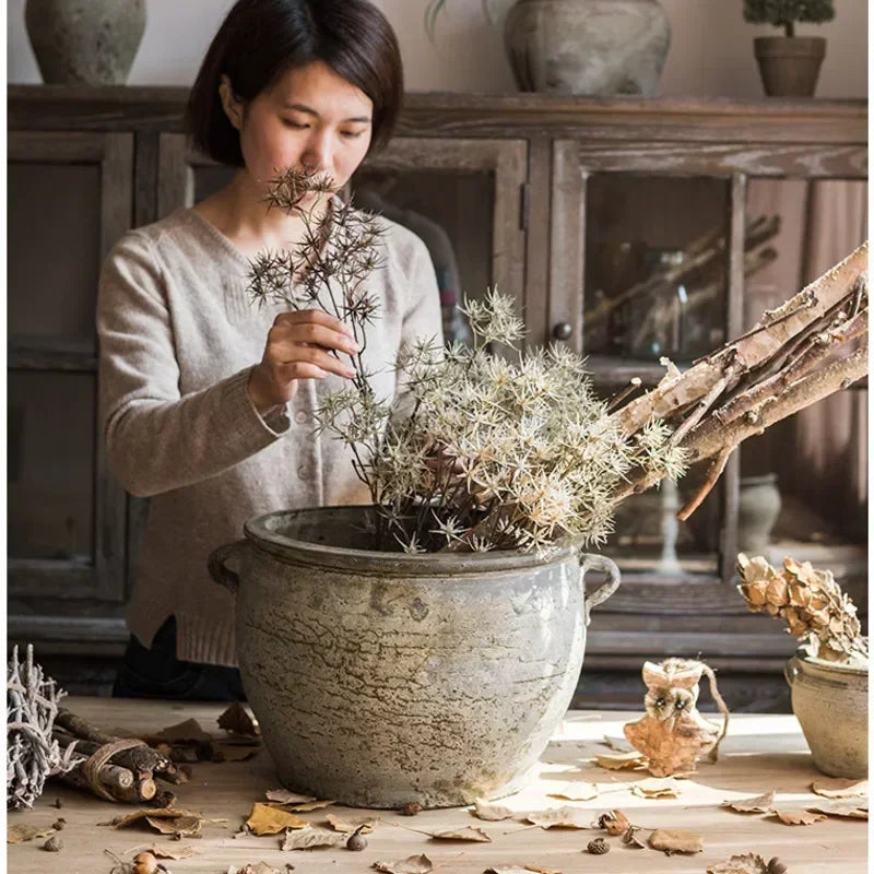 jardinières en poterie rustiques pour décoration intérieure et extérieure