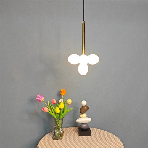 Minimalist glass egg-shaped chandelier for modern lighting - vue 4 sur 9