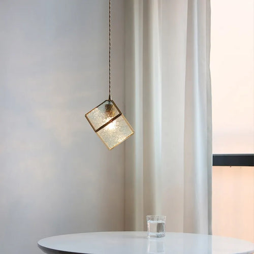 Suspension en verre transparent à motif géométrique - vue 5 sur 16