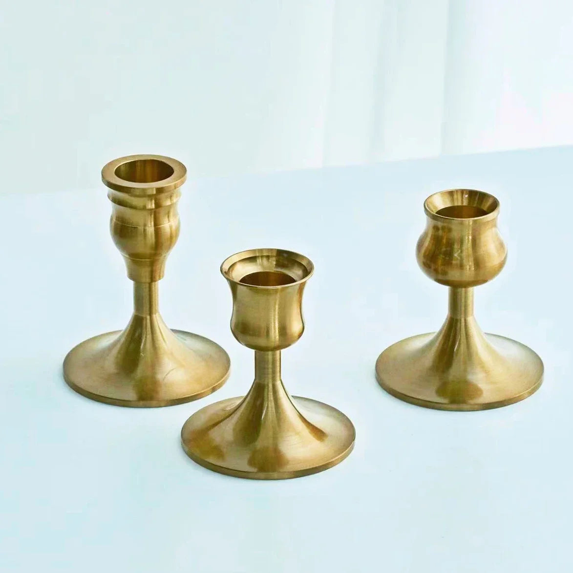 kit de trois bougeoirs en laiton doré pour mariage et dîner - vue 16 sur 18