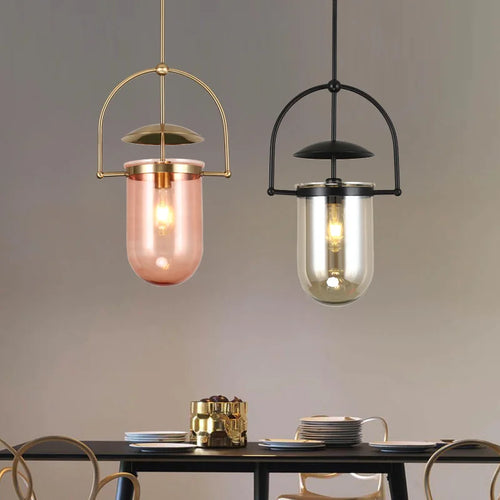 suspension en verre design minimaliste pour espace moderne