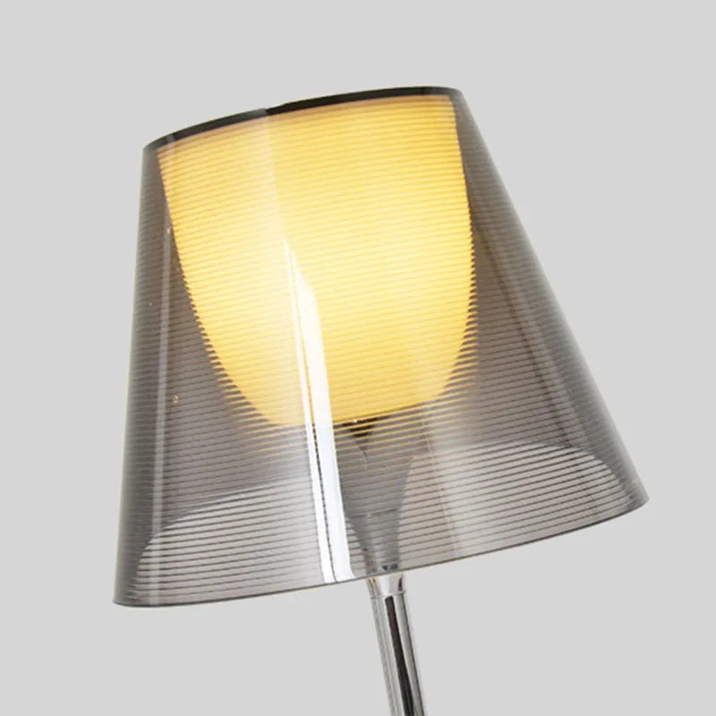 lampadaire ktribe avec étagère design italien veilleuse acrylique protection des yeux