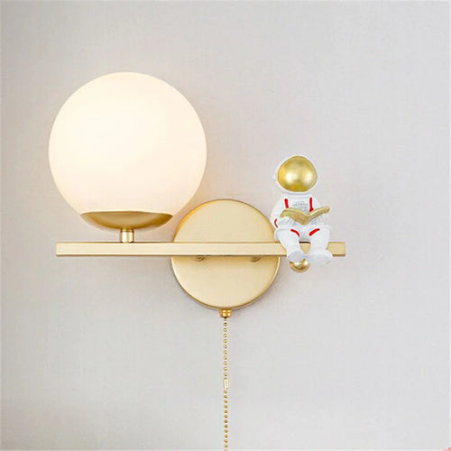 applique murale led astronaute en verre doré pour chambre enfant - vue 4 sur 8