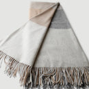 plaid laine jacquard a carreaux franges salon voyage