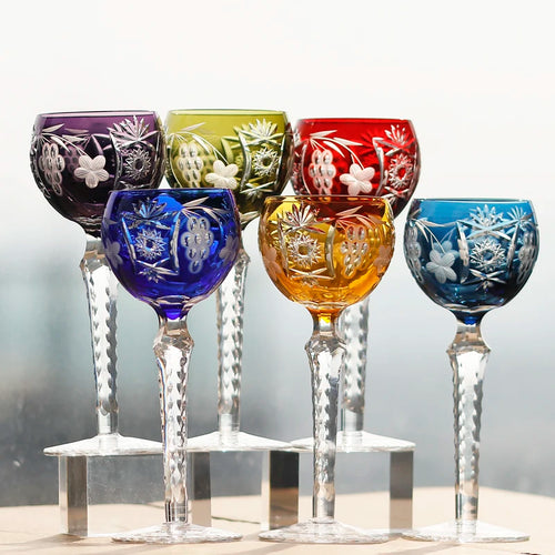 Verres à vin antique gravés main pied taillé