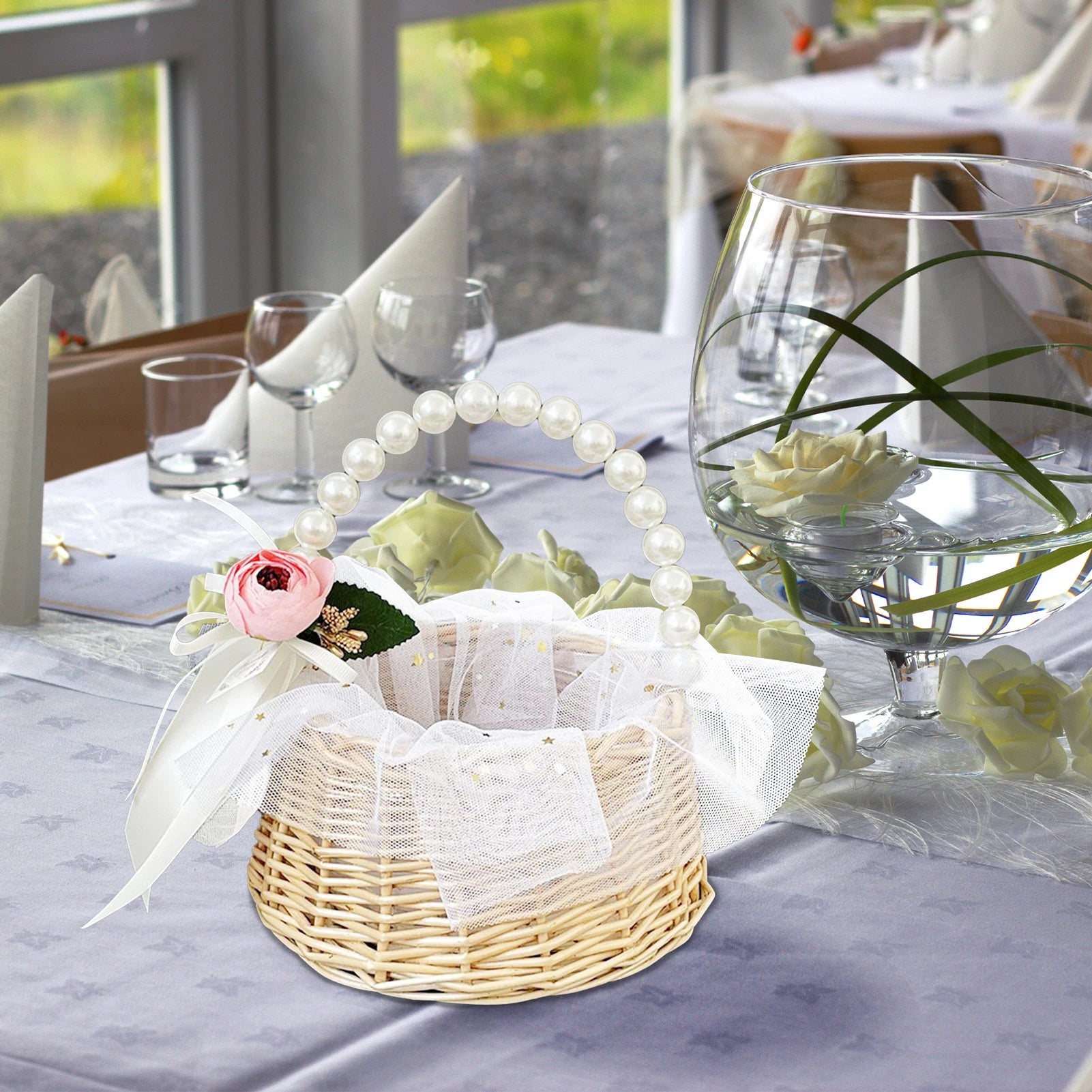 panier à fleurs tissé en rotin pour décoration de mariage - vue 10 sur 9