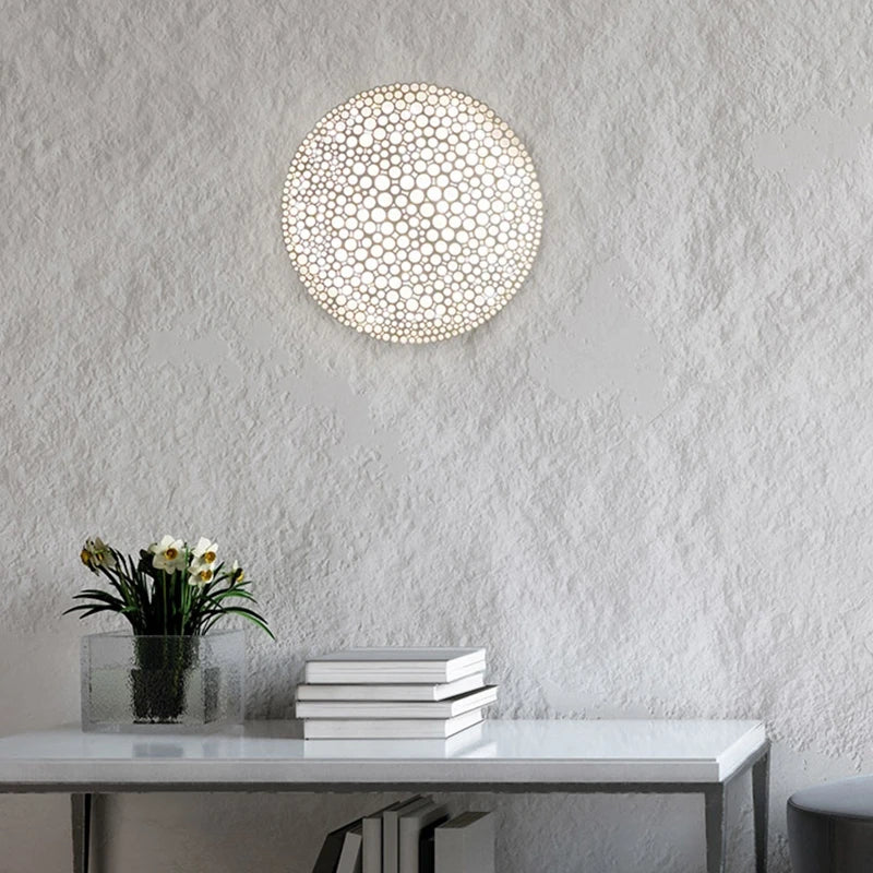 Minimalist honeycomb LED ceiling light for creative decor - vue 4 sur 12