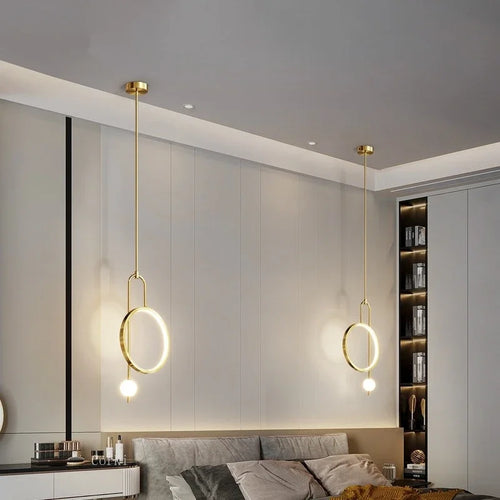 Modern pendant light with gold ring and minimalist Nordic lighting - vue 5 sur 12