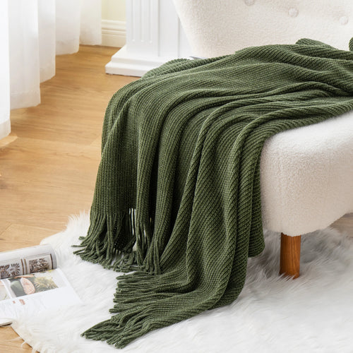 Plaid maille chenille a pompons motif carreaux decoratif