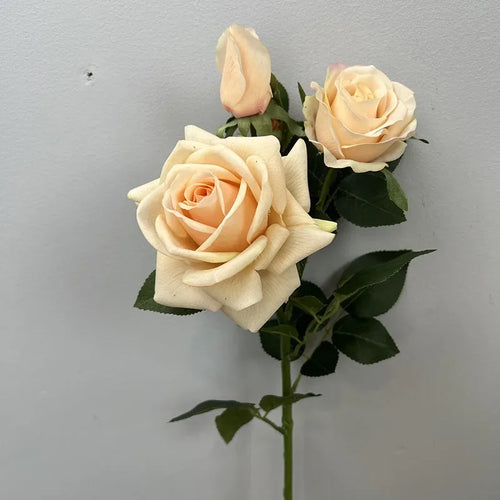 Realistic artificial flowers for party and event decoration - vue 14 sur 13