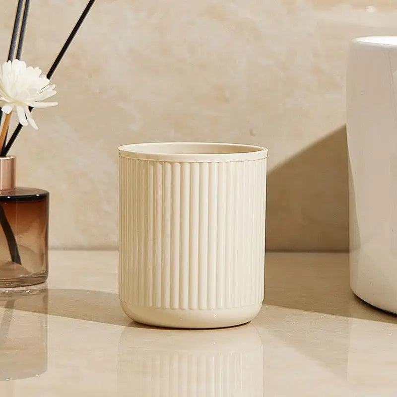Washing Cup Toothbrush Holder Portable Couple Washing Mouth Cups, Plastic Toothbrush Cup with Tray Base, Bathroom Accessories - vue 8 sur 9
