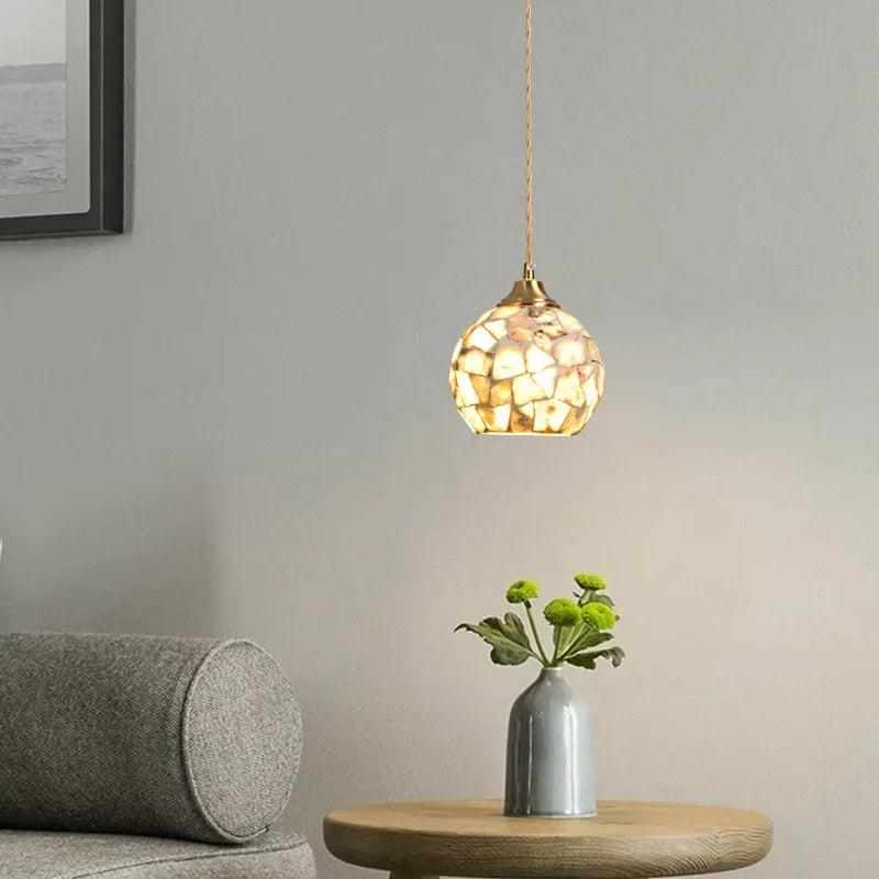 lustre en verre coquillage pour un décor bohème nordique - vue 6 sur 9