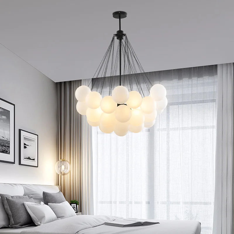 lustre moderne en verre bulles blanches pour décoration maison - vue 5 sur 10