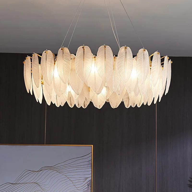 lustre de luxe moderne en plumes et verre métallique