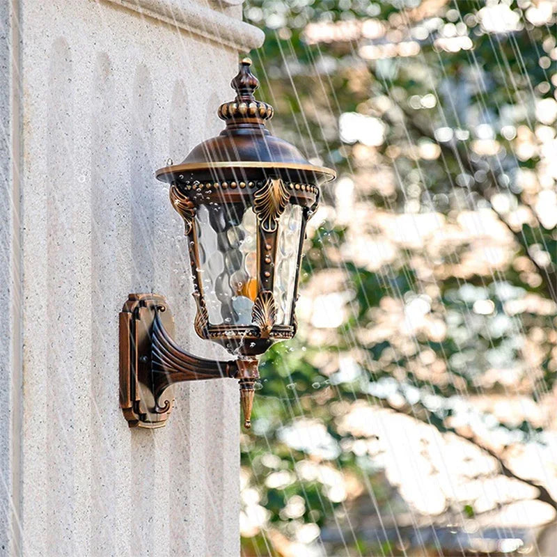 Modern waterproof outdoor LED wall light for exterior spaces - vue 4 sur 6