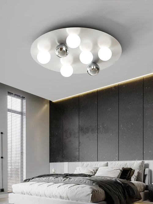 Minimalist Nordic design ceiling light for modern interior decor - vue 3 sur 16