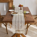 Chemin de table boheme beige a pompons decoratif
