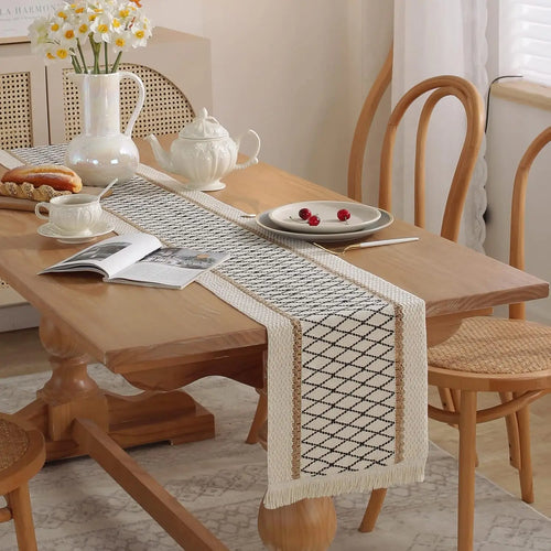 Chemin de table bohème coton lin beige pompons