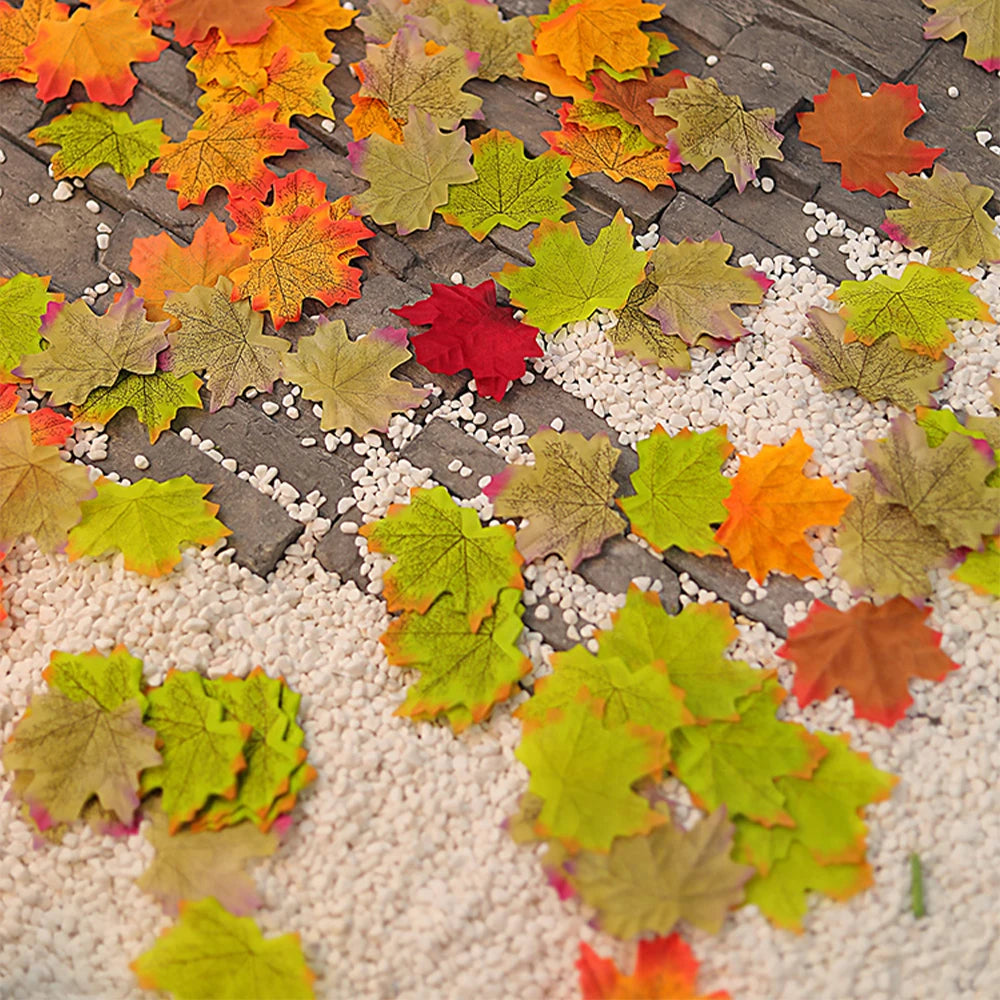 lot de 50 feuilles d'érable artificielles pour décorations d'automne - vue 7 sur 11