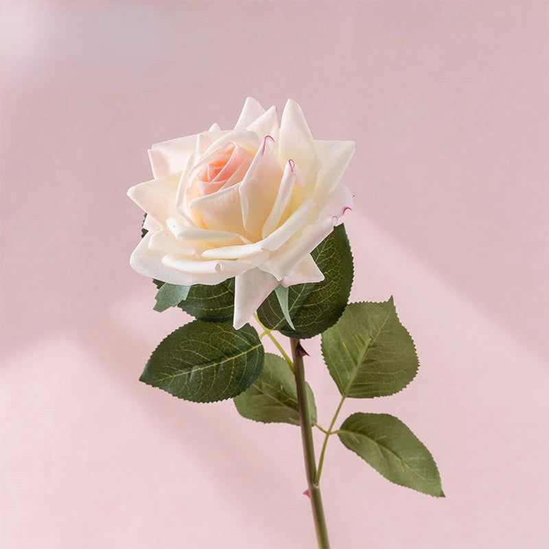 Realistic artificial roses for party decoration